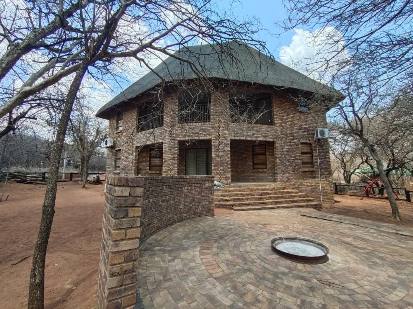3 Bedroom House + Cottage/Flat for Sale - Limpopo
