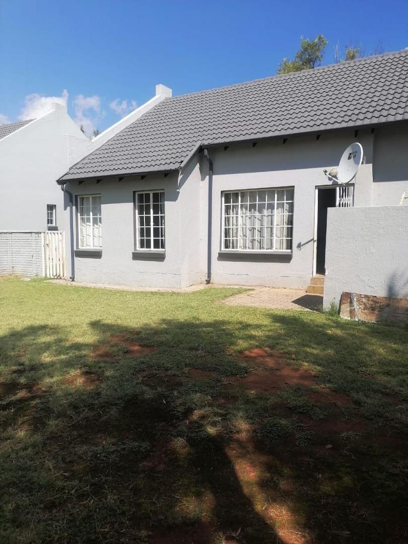 2 Bedroom Townhouse for Sale - Gauteng