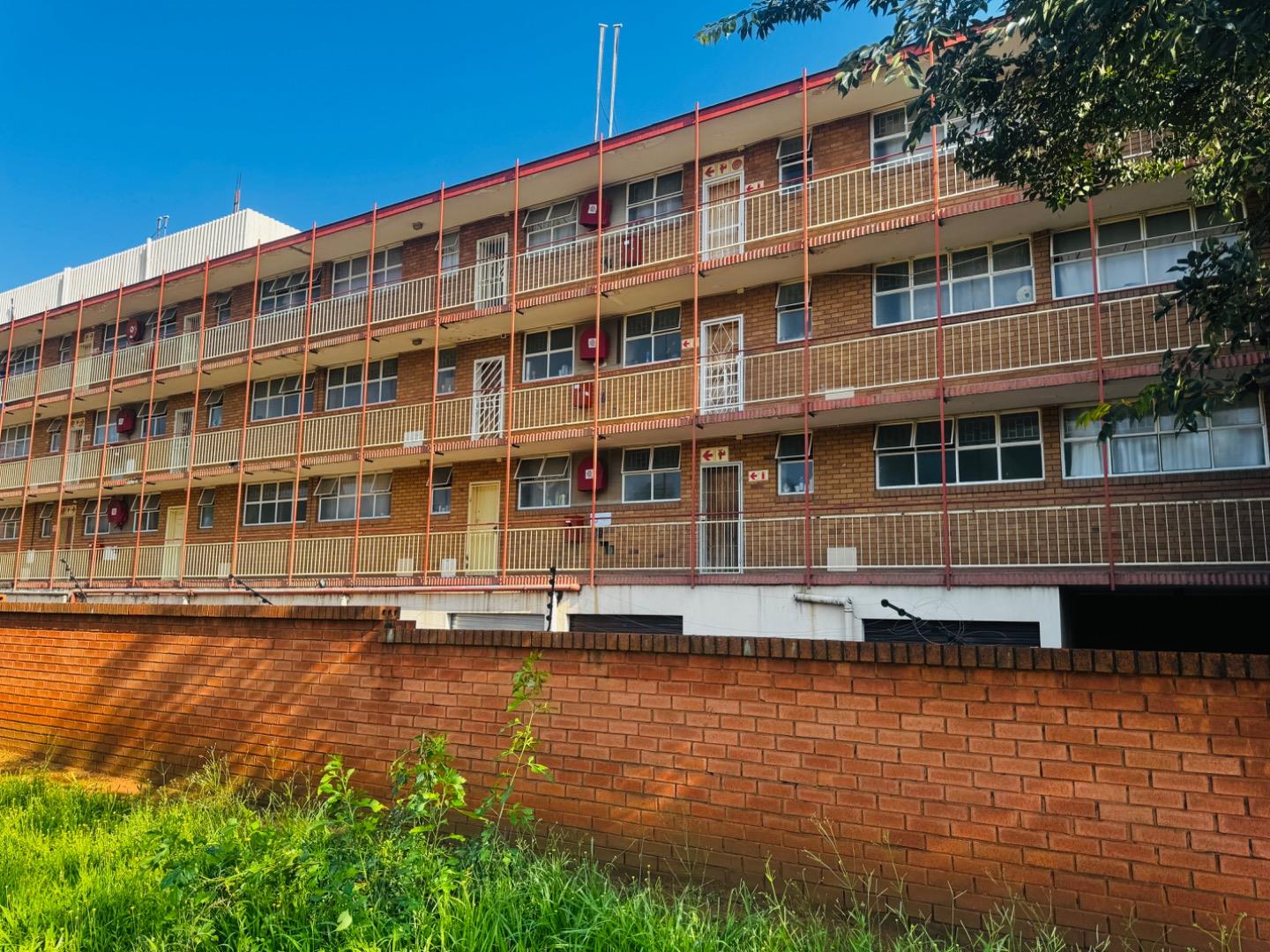2 Bedroom Apartment for Sale - Gauteng