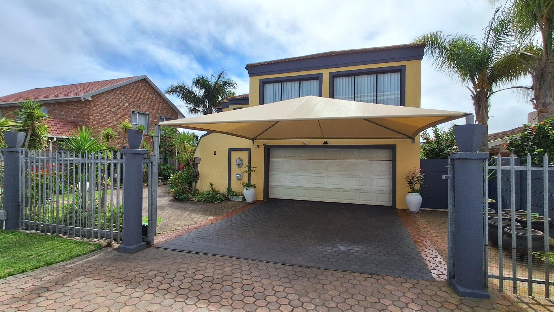 4 Bedroom House for Sale - Western Cape