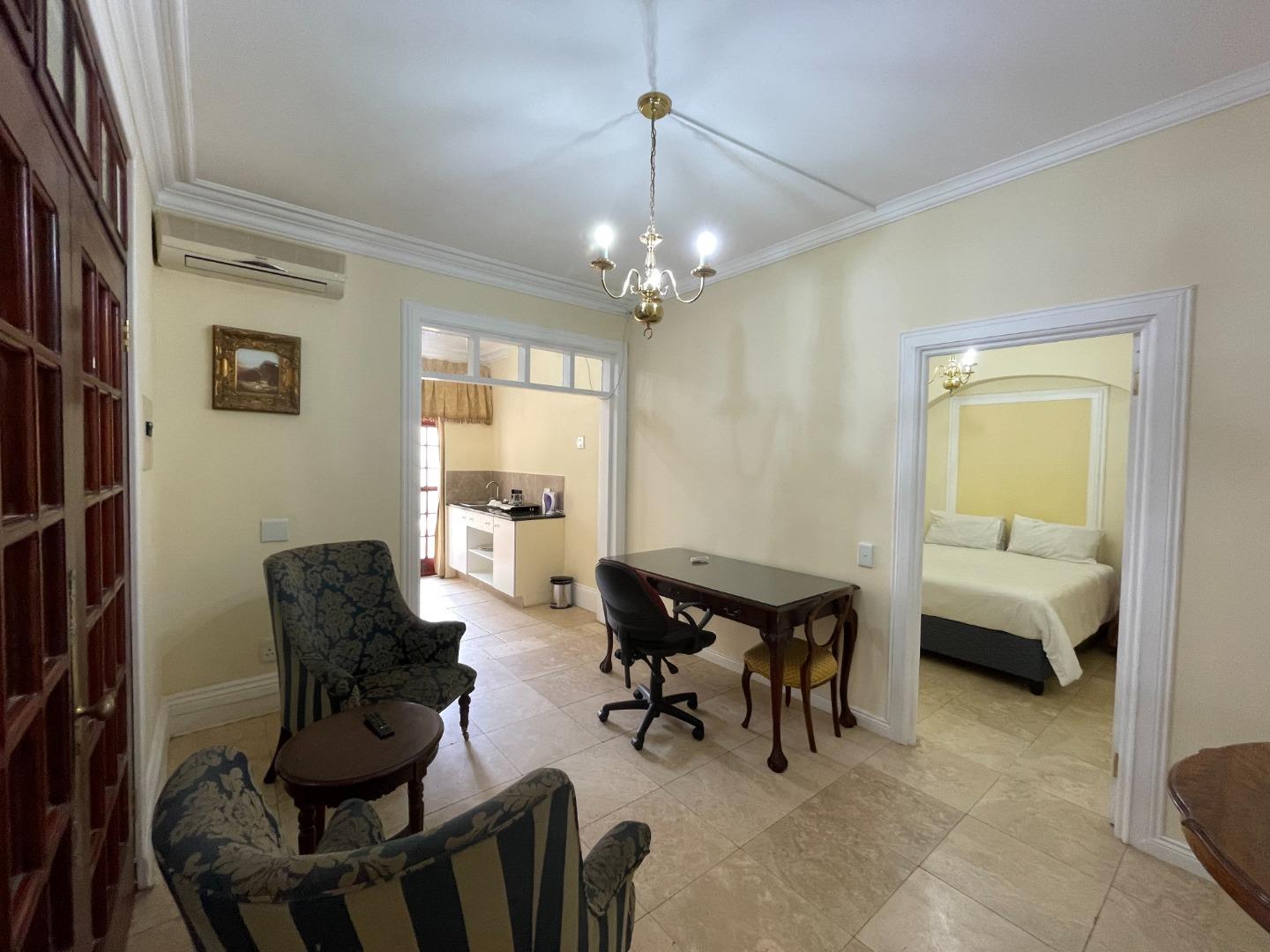 740165_Apartment_102_(6)_N.JPG