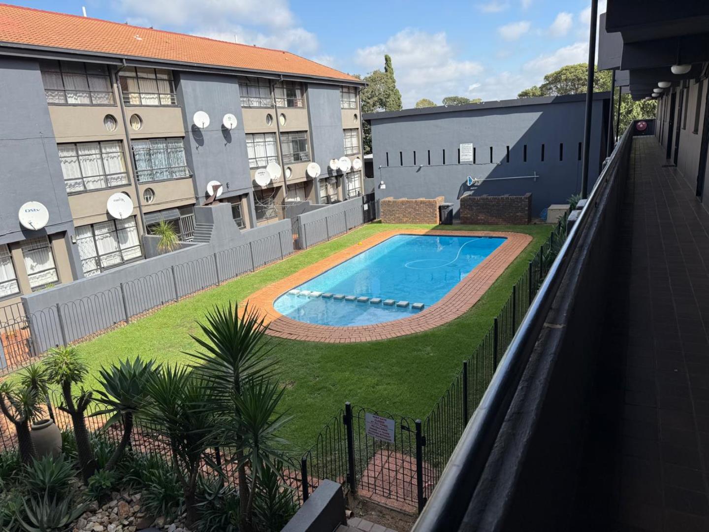 2 Bedroom Apartment for Sale - Gauteng