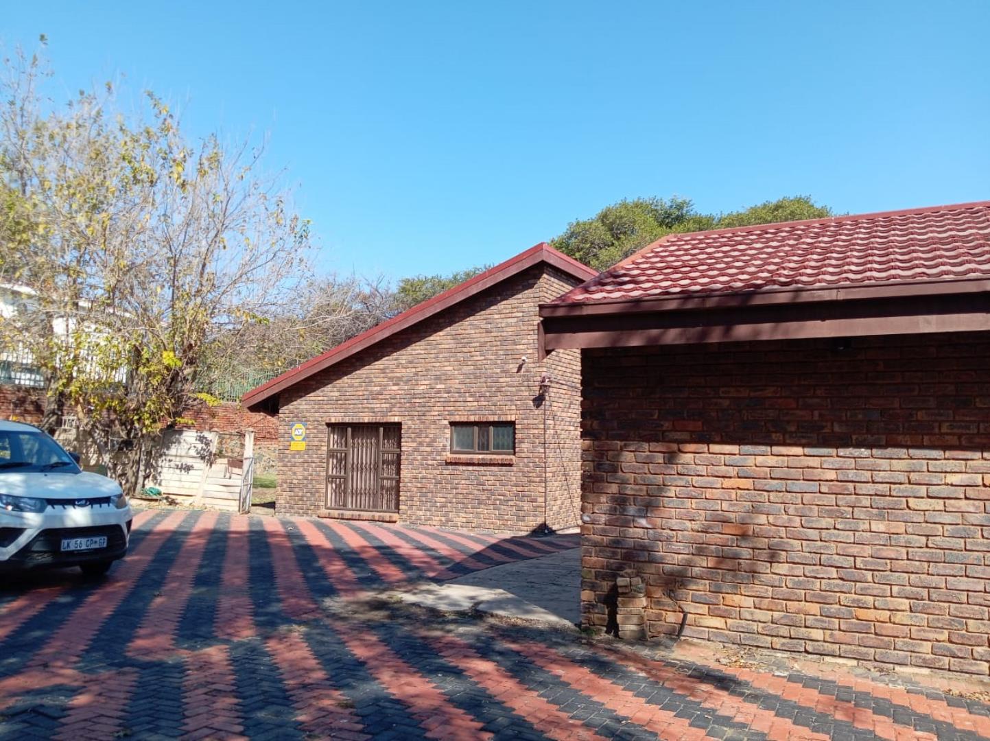4 Bedroom House for Sale - North West