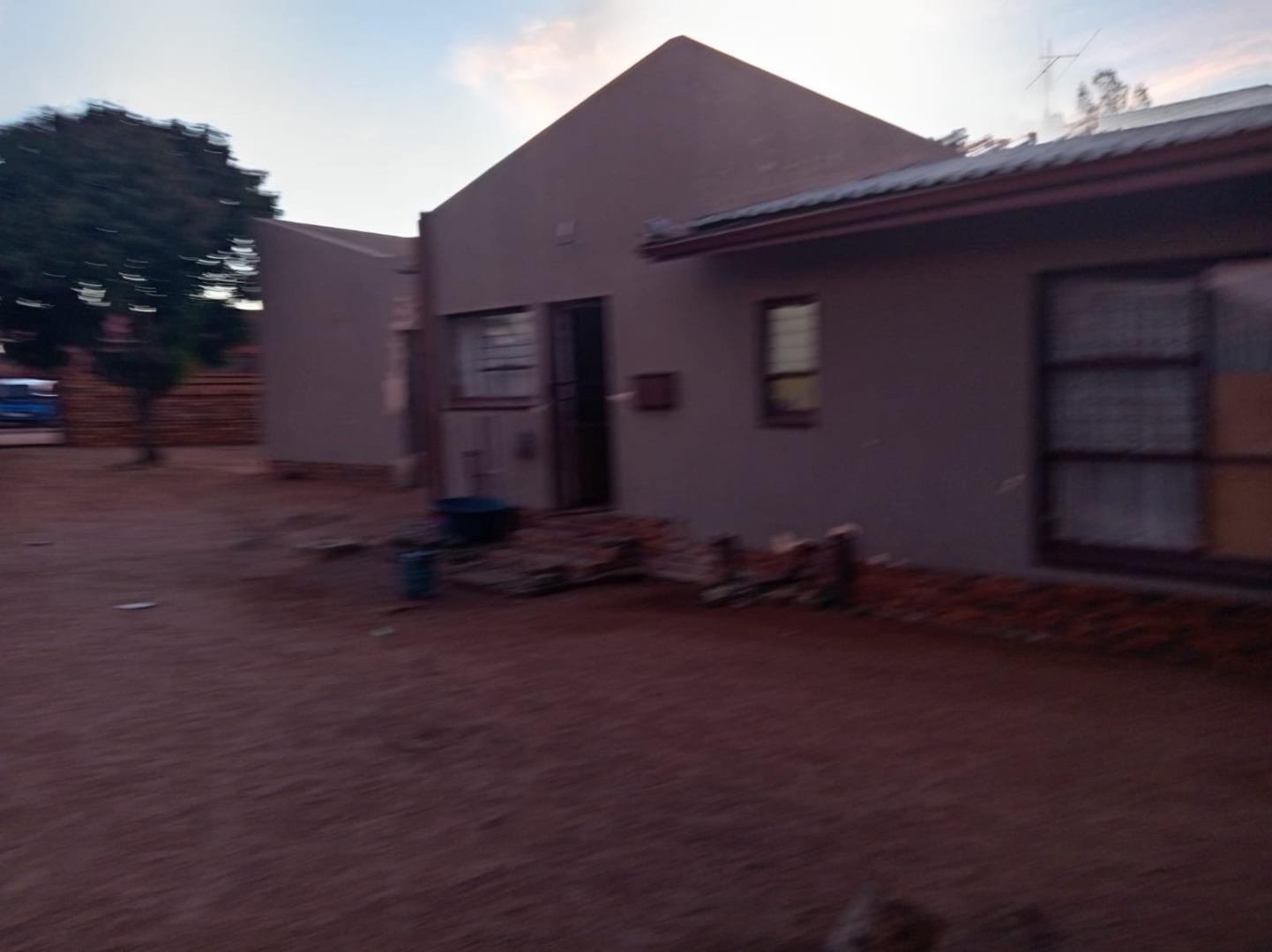 2 Bedroom House for Sale - North West