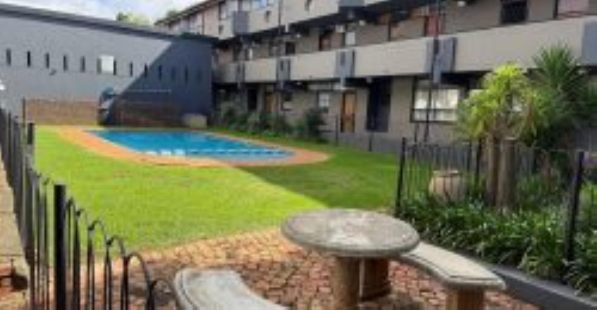 2 Bedroom Flat for Sale - Gauteng