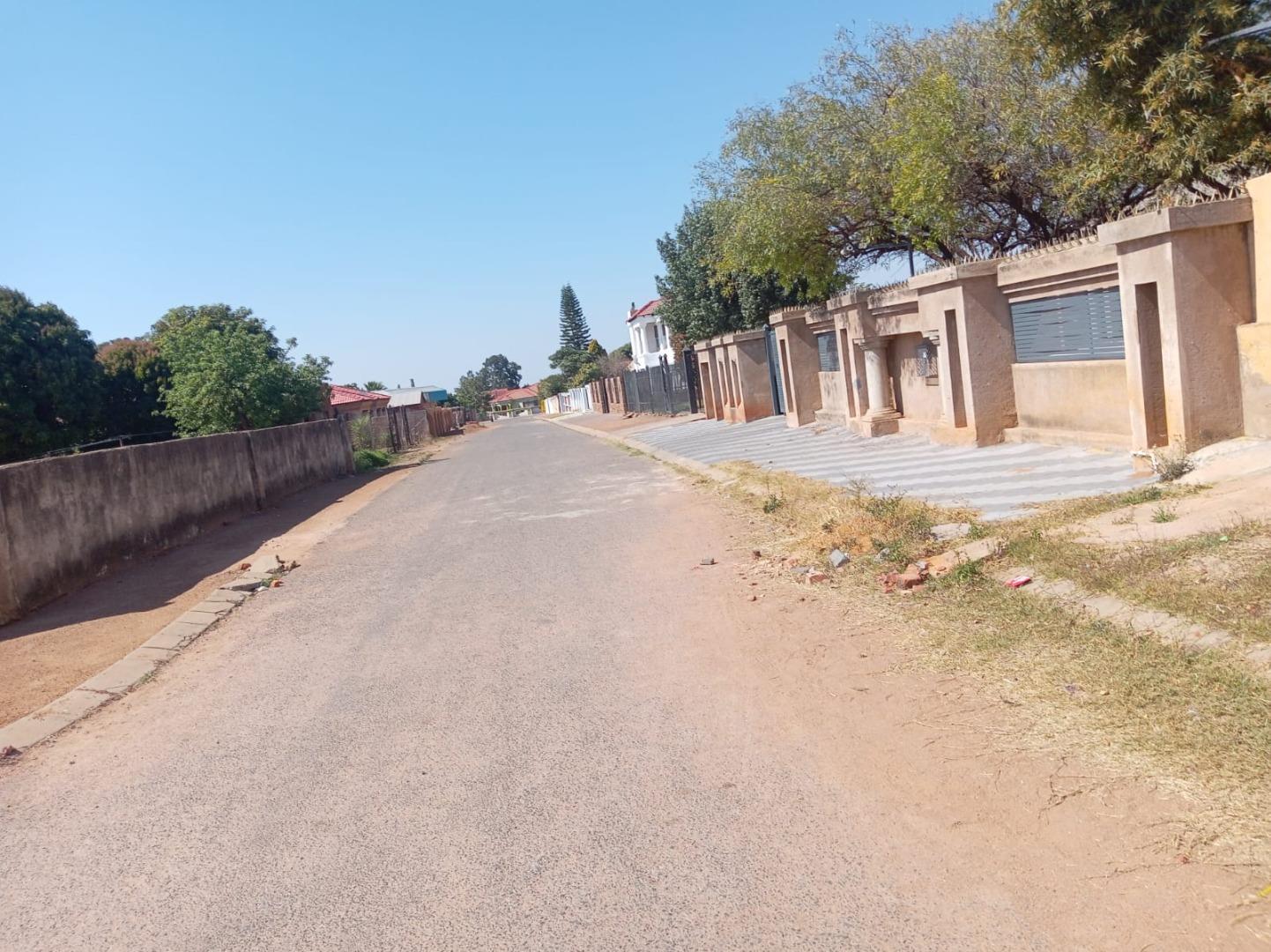 3 Bedroom House for Sale - North West