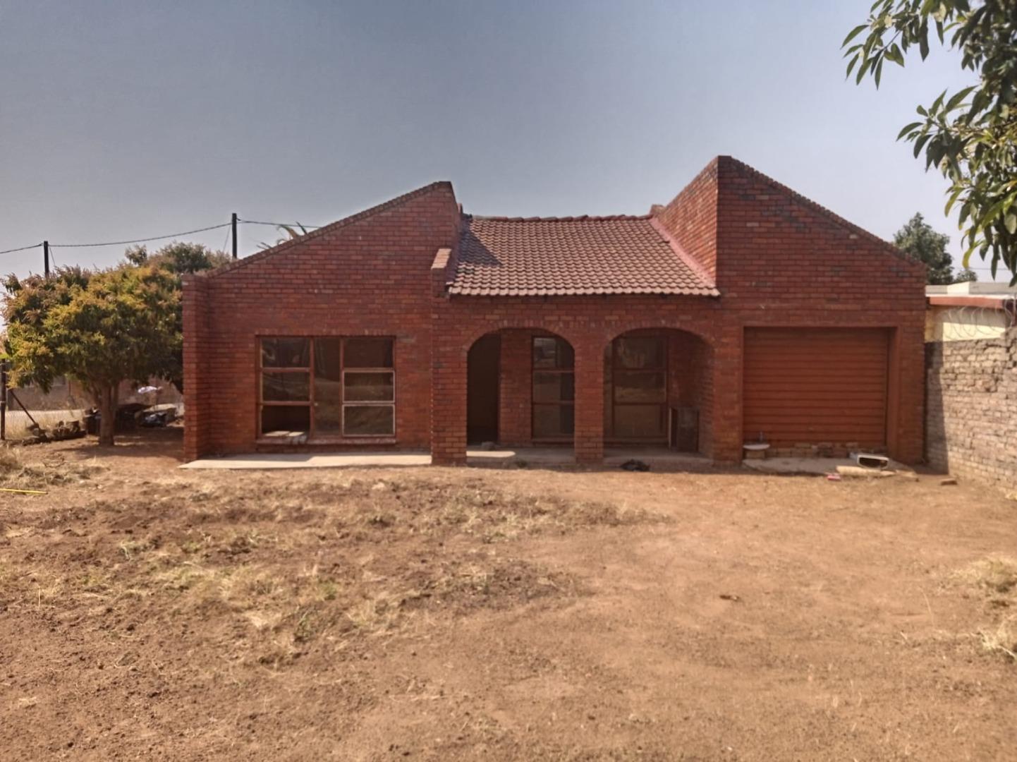 3 Bedroom House for Sale - North West