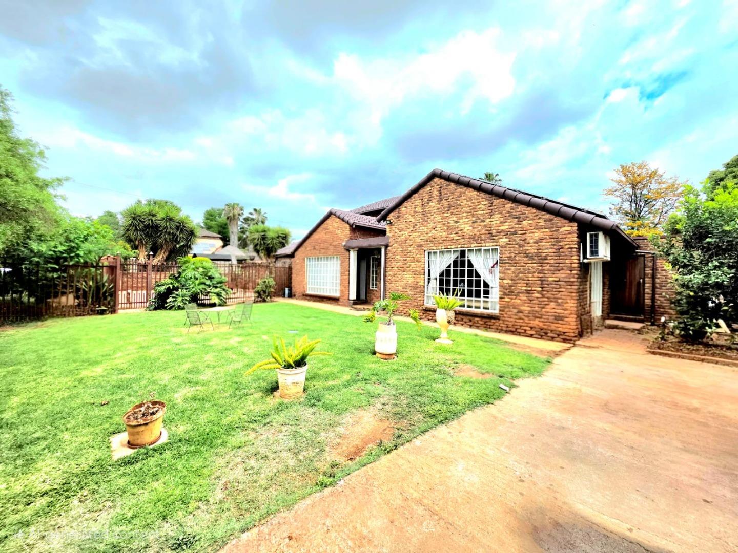 7 Bedroom House for Sale - Gauteng