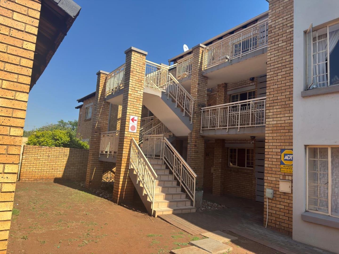 2 Bedroom Simplex for Sale - Gauteng