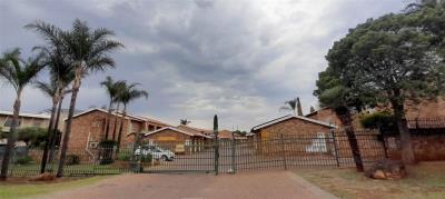 753455_Lakeview_Palms.jpg